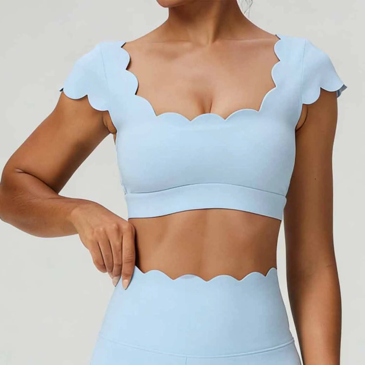Топ спортивный