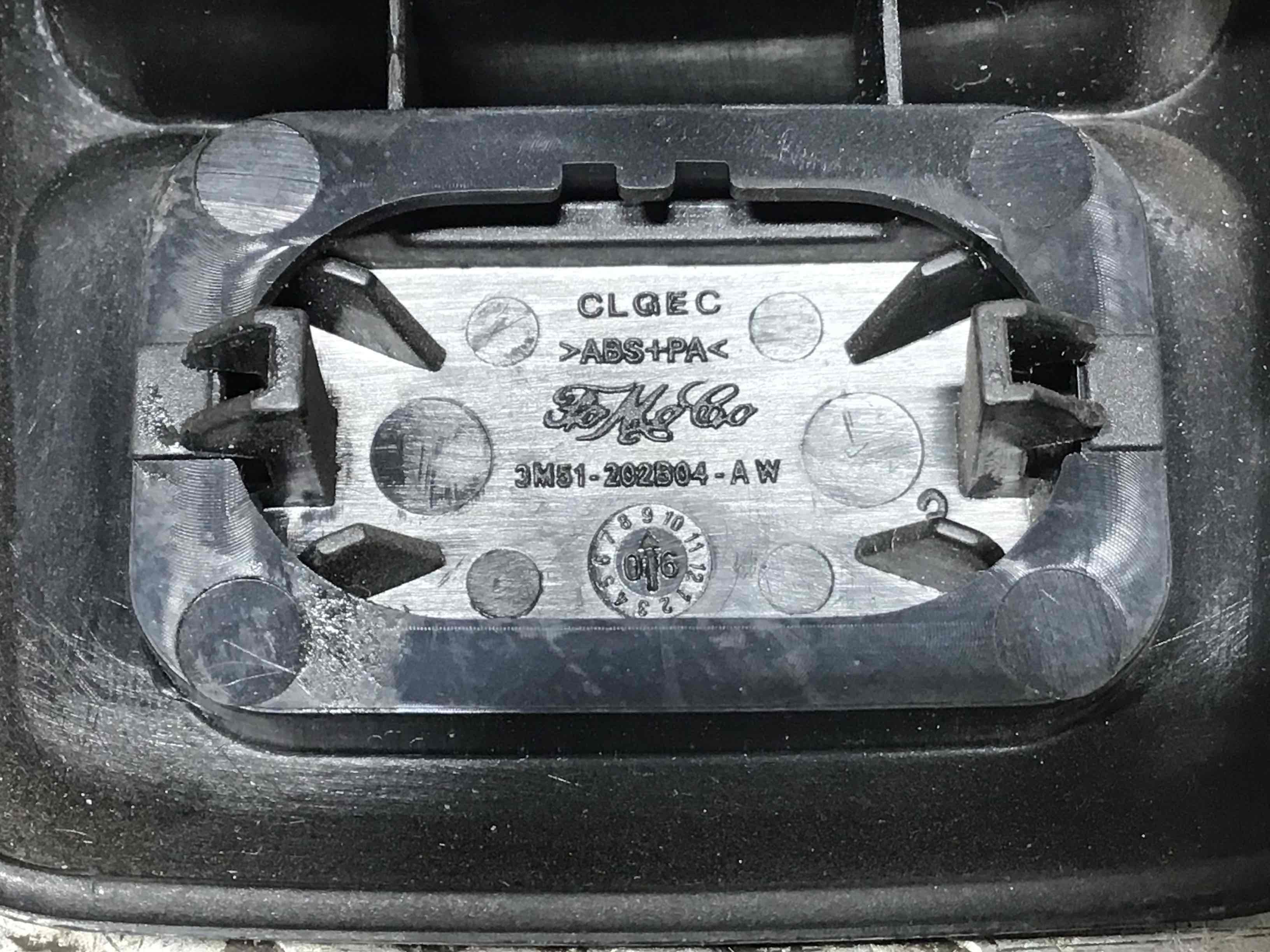 Б/У Ручка внутренняя задняя правая Ford Focus 2 поколение (2005-2008) 2006 г.