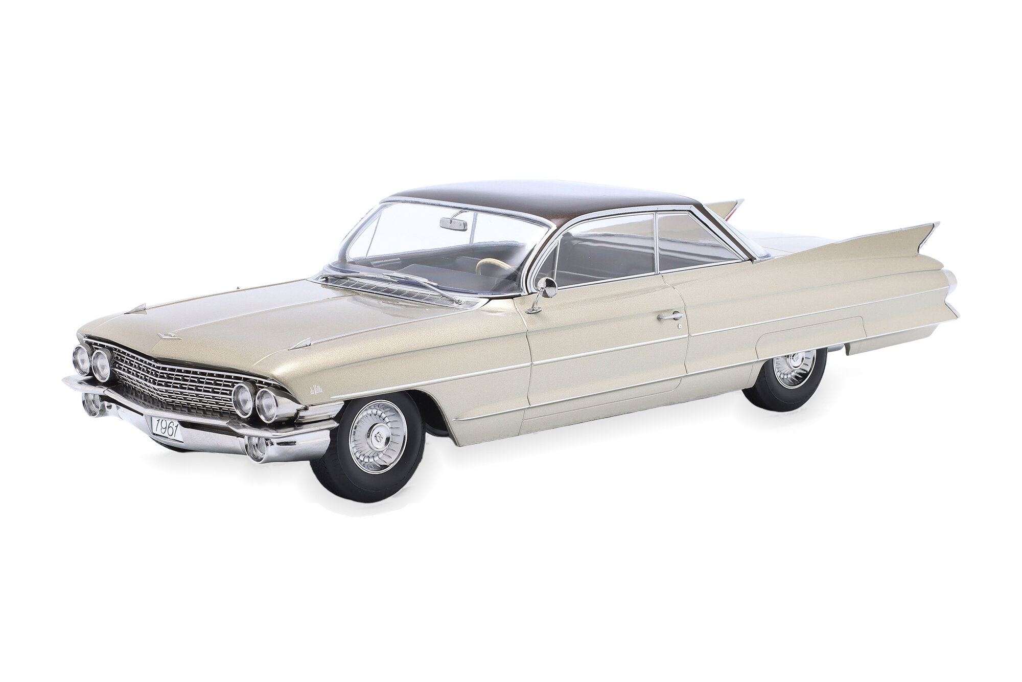 Модель коллекционная KK-SCALE Cadillac coupe deville series 62 1961 beige metallic