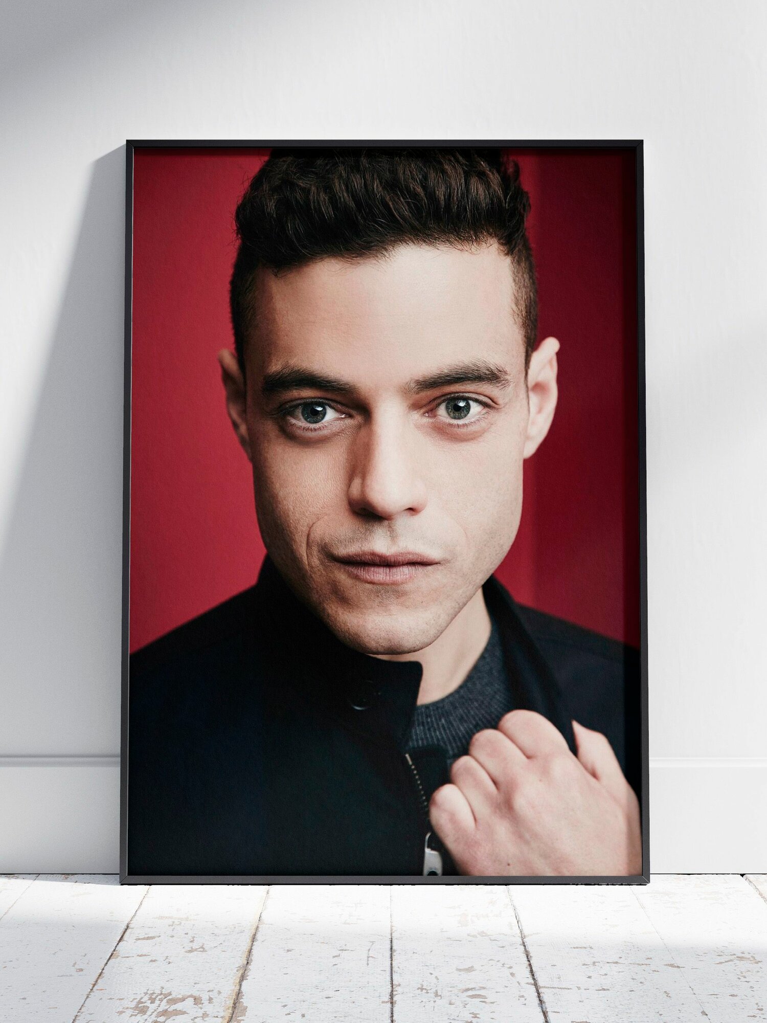 Плакат на стену для интерьера Рами Малек (Rami Malek 12) - Постер по актеру фильма, кино, сериала формата A4 (21x30 см)