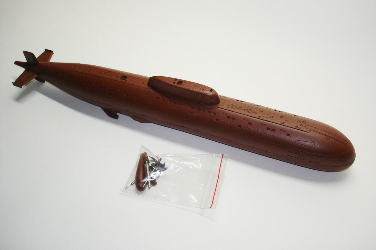 Набор для самостоятельной постройки модели АПЛ пр. 945 (SSN Sierra-I resin kit), масштаб 1/350