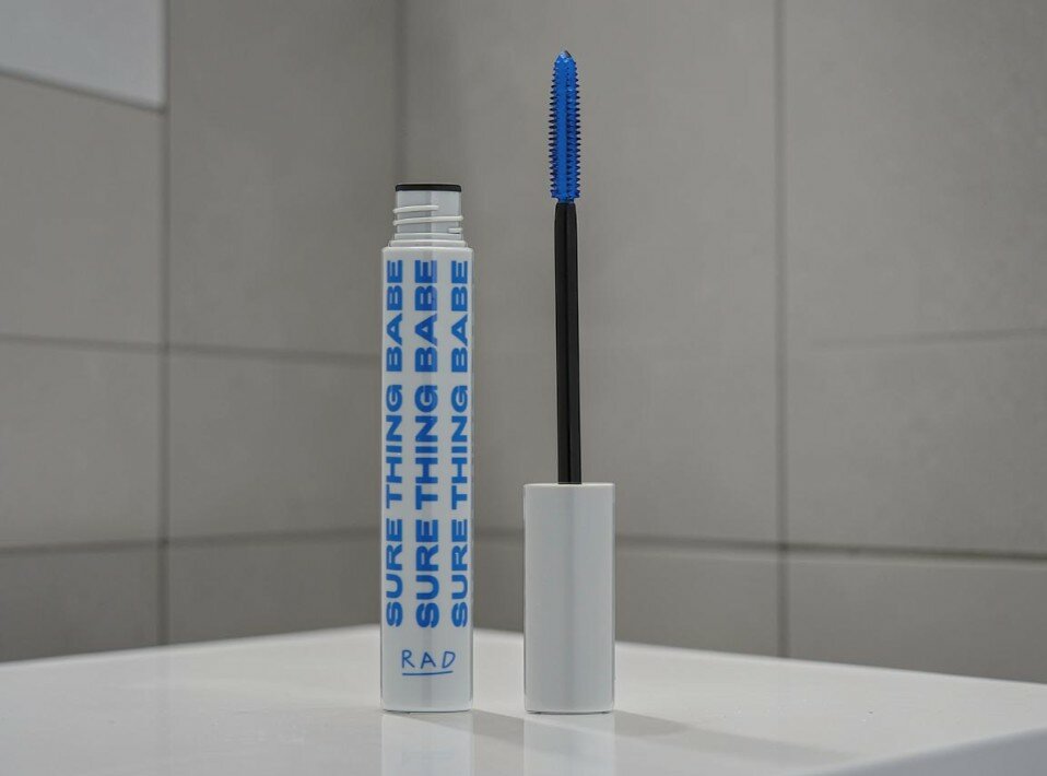Туш для ресниц цветная, RAD all that juice mascara, 004 electric