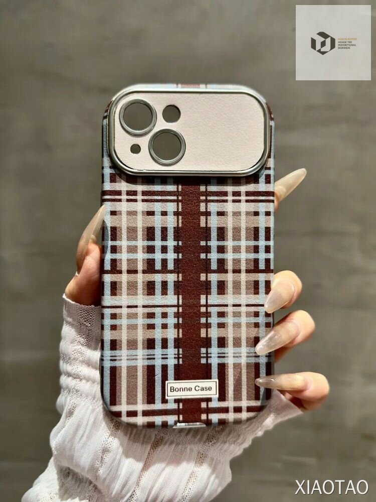 Чехол на iPhone 15 с принтом