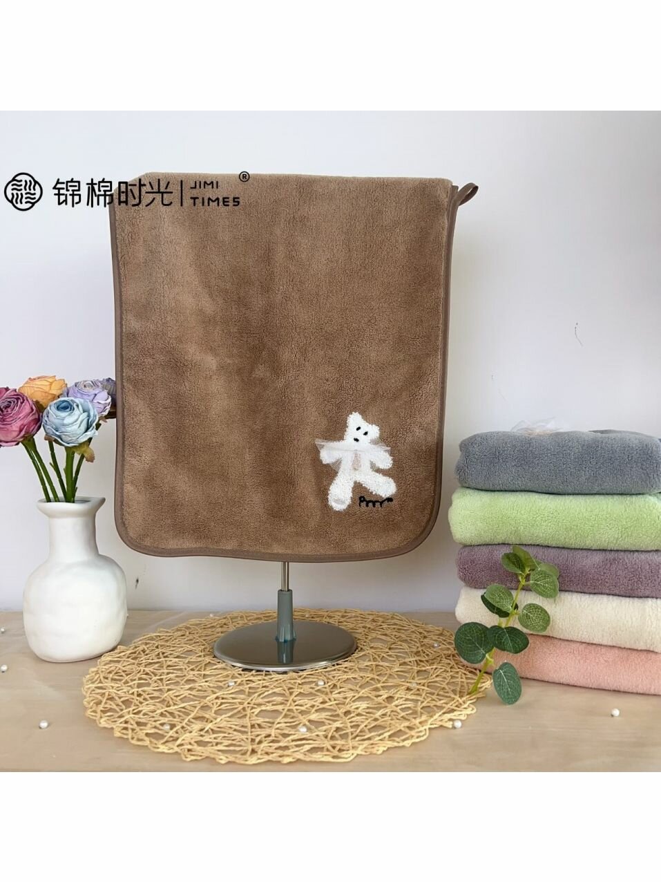 Мягкое полотенце из кораллового флиса с вышитым медвежонком, 35x75 см, супервпитывающее, безопасное для всей семьи.