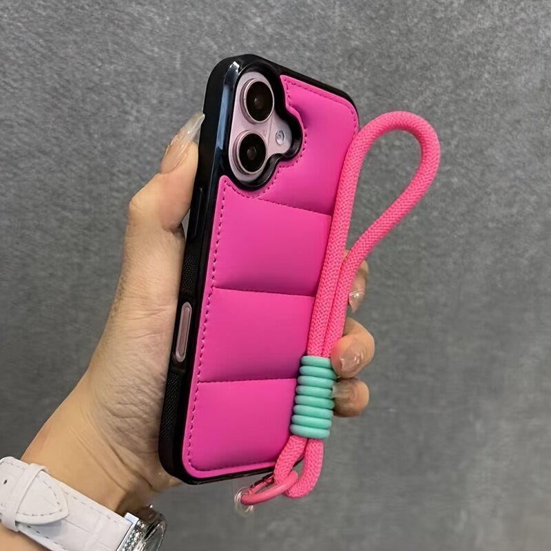 Противоударный чехол-пуховик из хлопка для iPhone 15 с ремешком, розовый