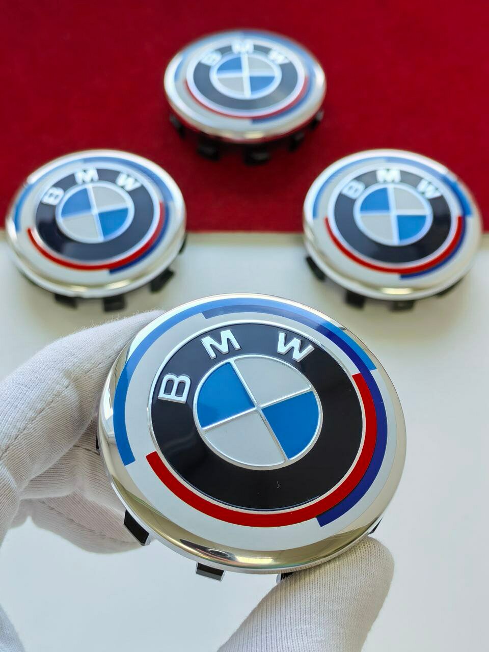 Заглушки на диски BMW юбилейный 56 мм, колпачки ступицы БМВ 4 шт.