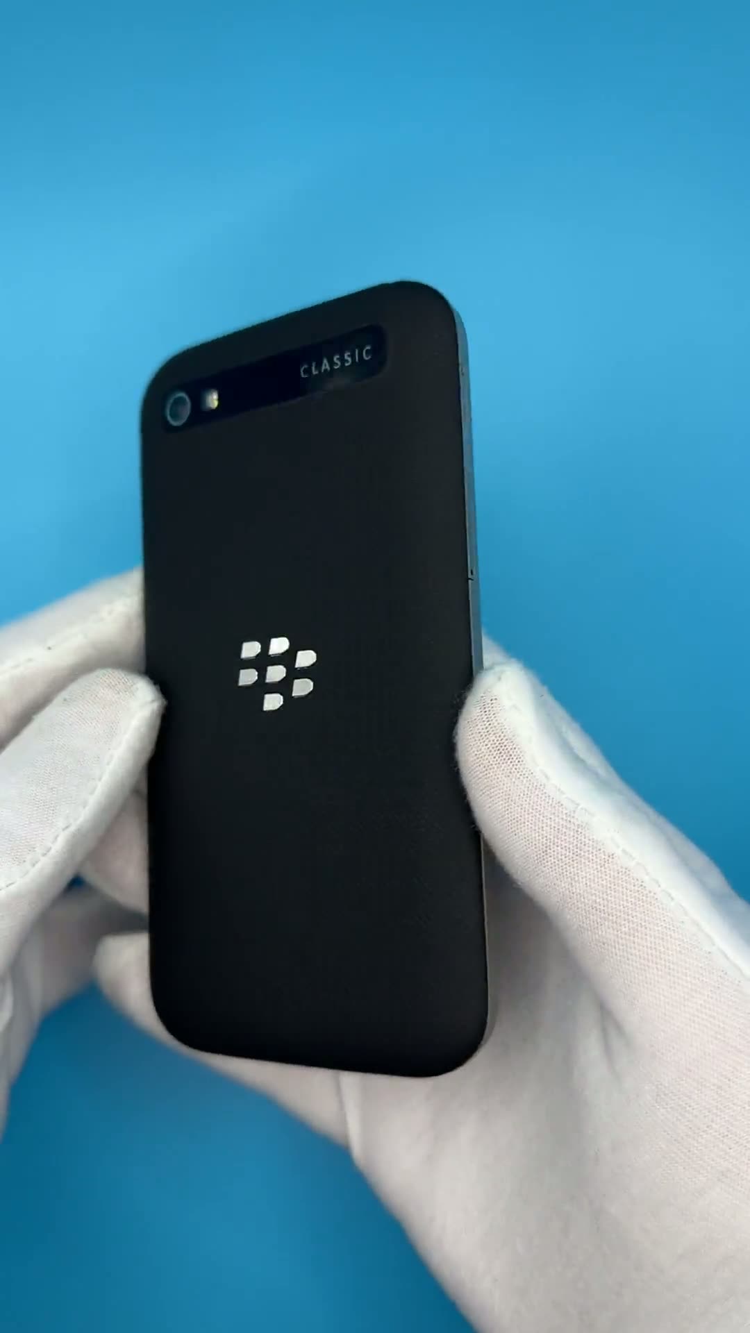 Смартфон BlackBerry Classic Q20 – купить в интернет-магазине