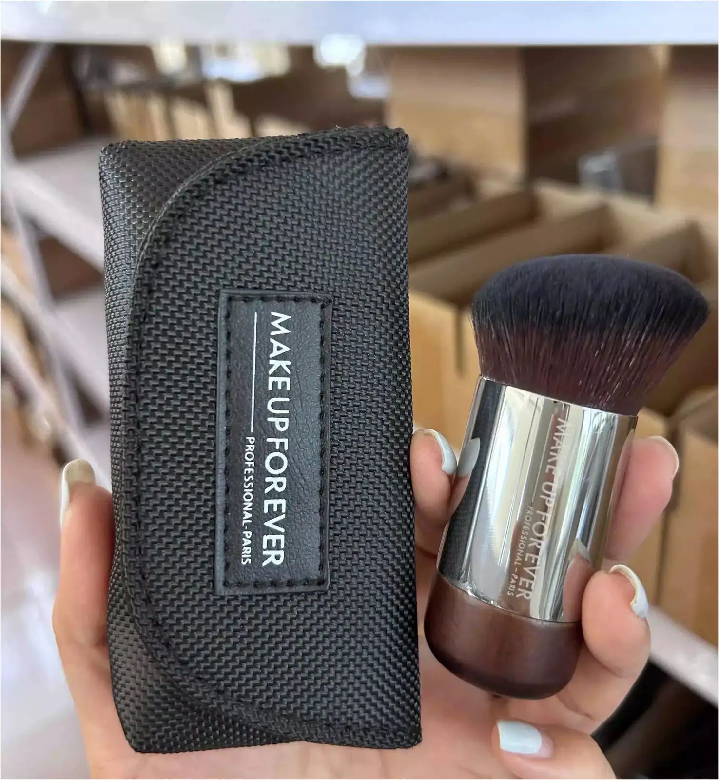 Make Up For Ever Кисть косметическая Для пудры