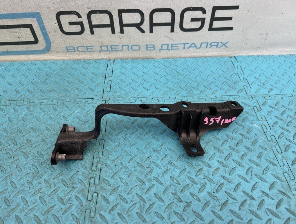 Кронштейн фары Porsche Cayenne 957 OEM 95550573400