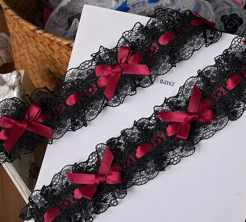 Кружевная лента черная с бантиками, 3,5 см