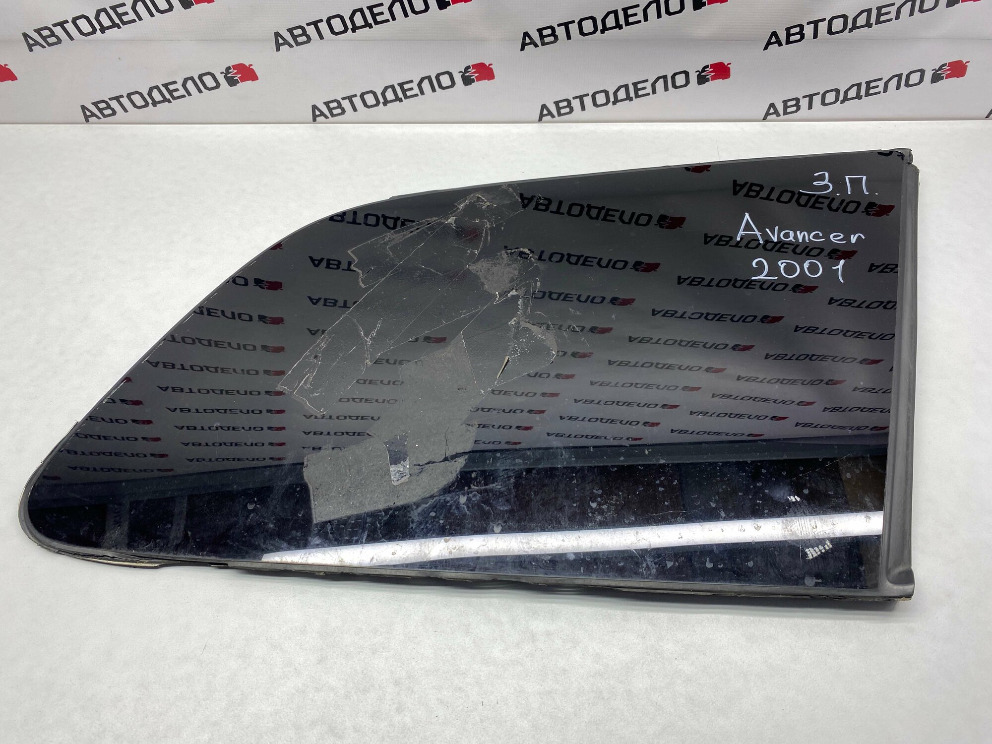 Форточка багажника правая Honda Avancier 2001 г
