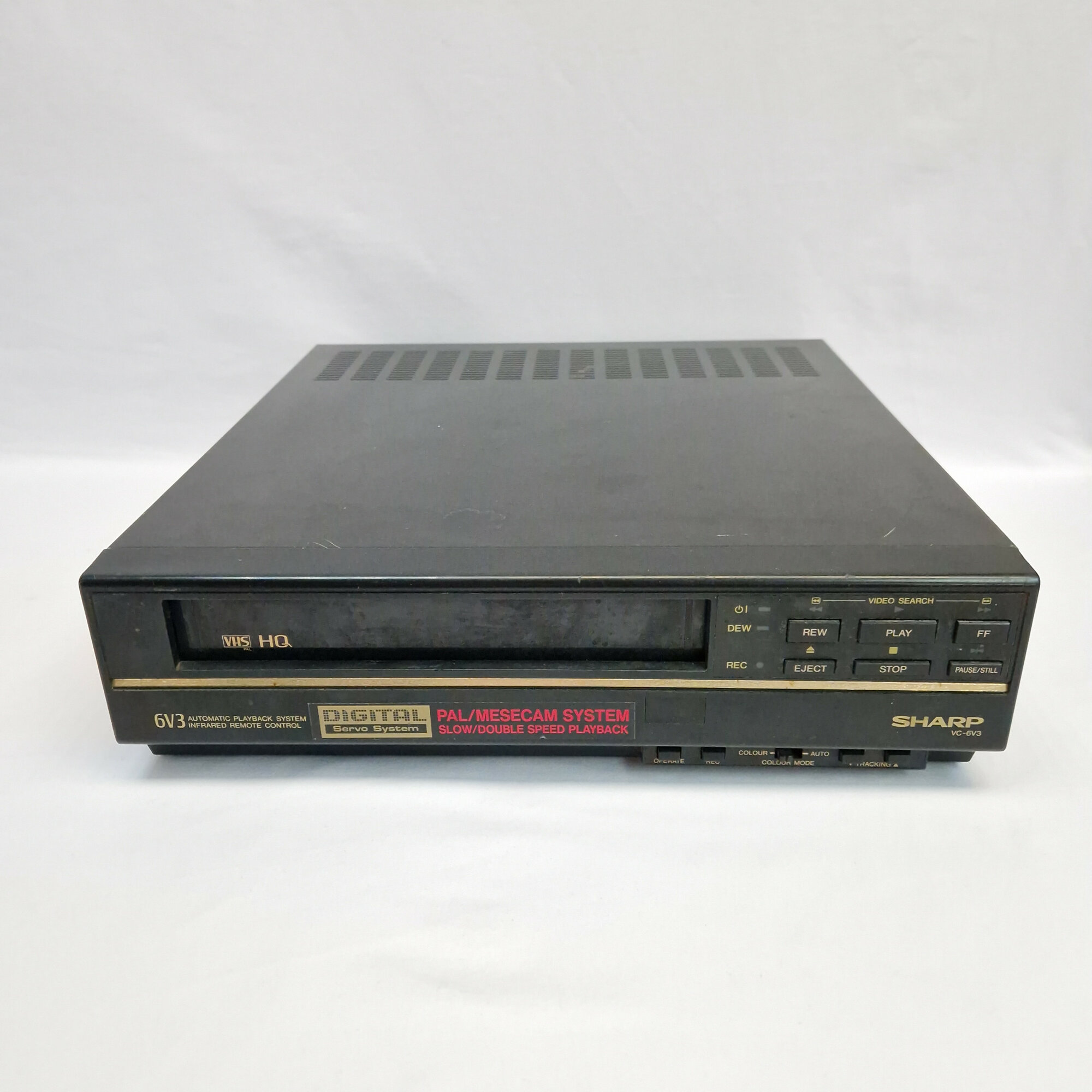 Видеомагнитофон винтажный, СССР. Sharp VC 6V3, формат VHS, с сетевым кабелем