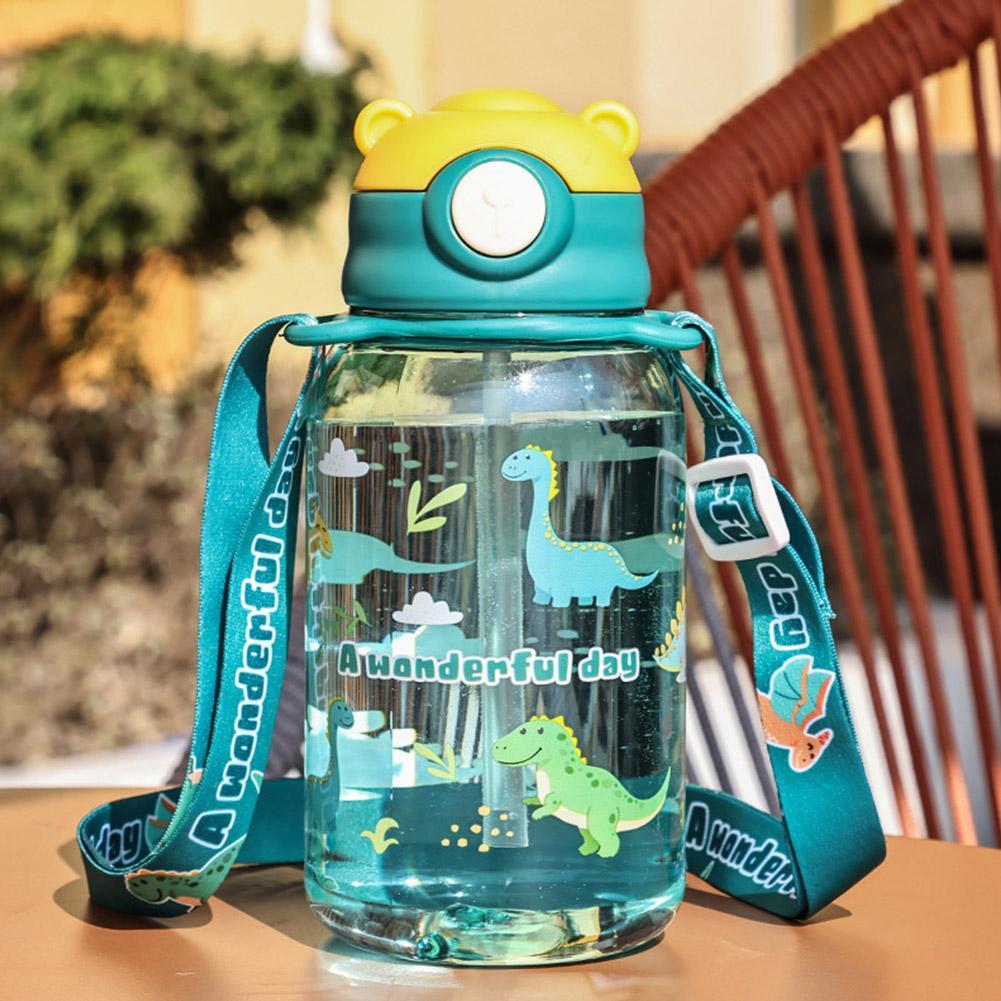 Детский мультяшный пластиковый стаканчик-поильник 650ml