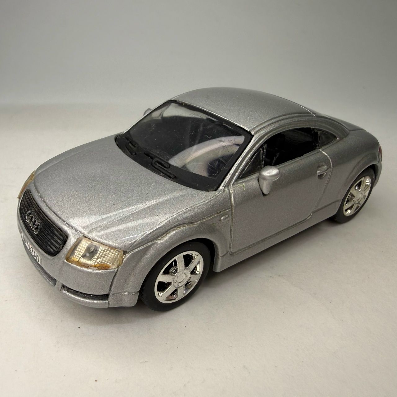 Модель авто Audi TT Coupe 1:43 без блистера Cararama Hongwell