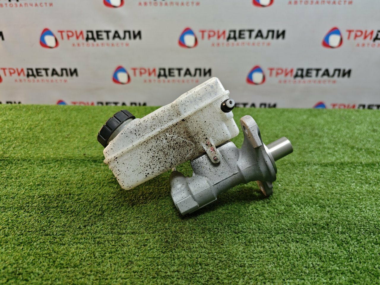 Главный тормозной цилиндр Renault Sandero 1.6 K7MA812 2019 (б/у)