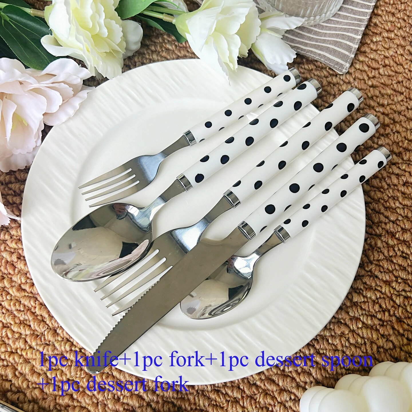 Набор столовых приборов из нержавеющей стали Black and white polka dot