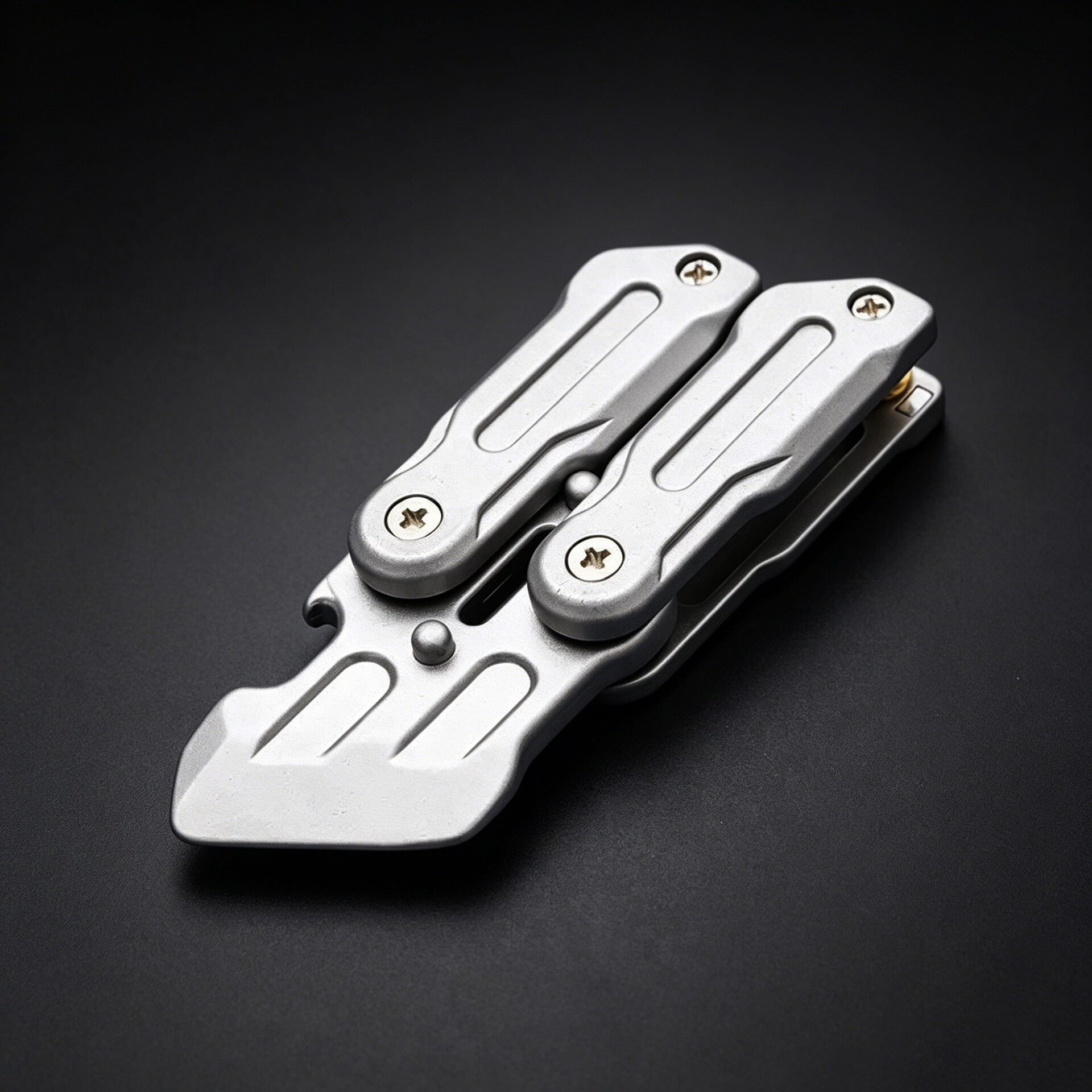 EDC Butterfly Knife Металлический Сплав Разгрузка Толкатель Флиппер Игрушка Серебряный Цвет Сумка Молния