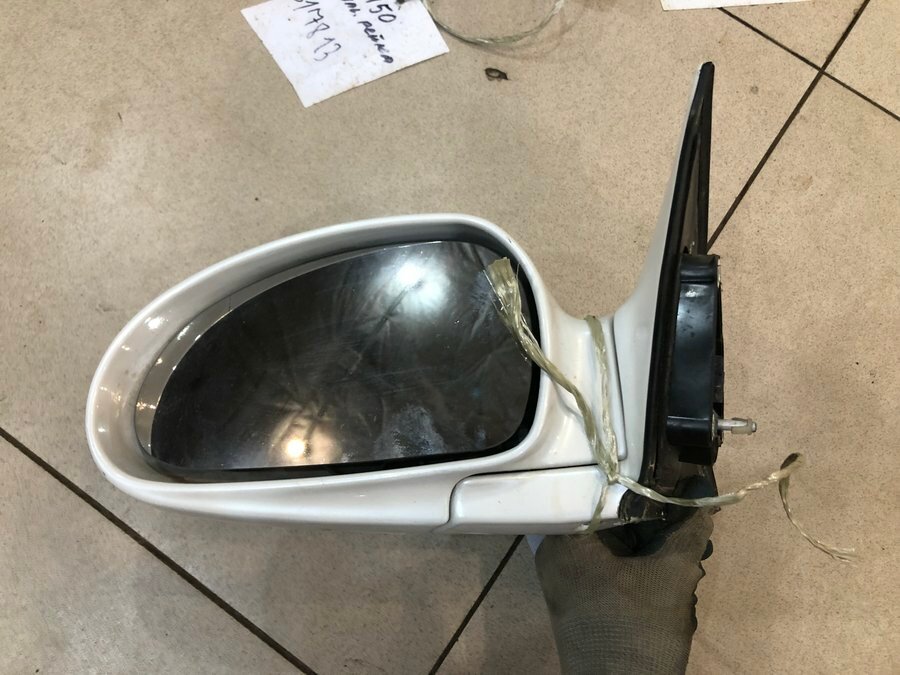 Зеркало левое от Hyundai Sonata 4 EF 2001-2012
