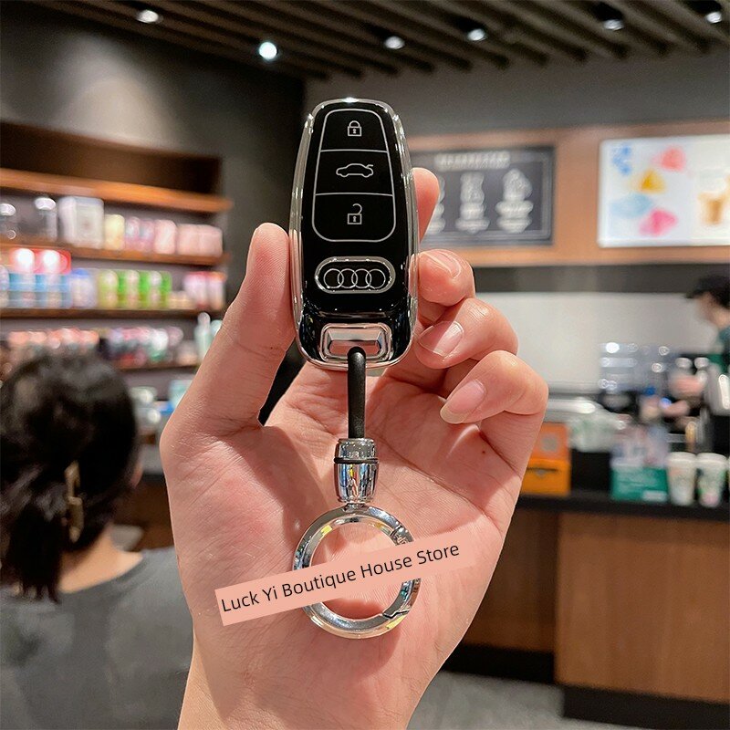 Чехол для ключа Audi в классическом черном с премиальным круглым замком для моделей A6L
