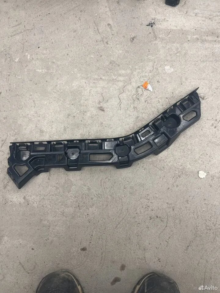 Кронштейн заднего бампера правый Skoda rapid 2, 60U807394D, б/у