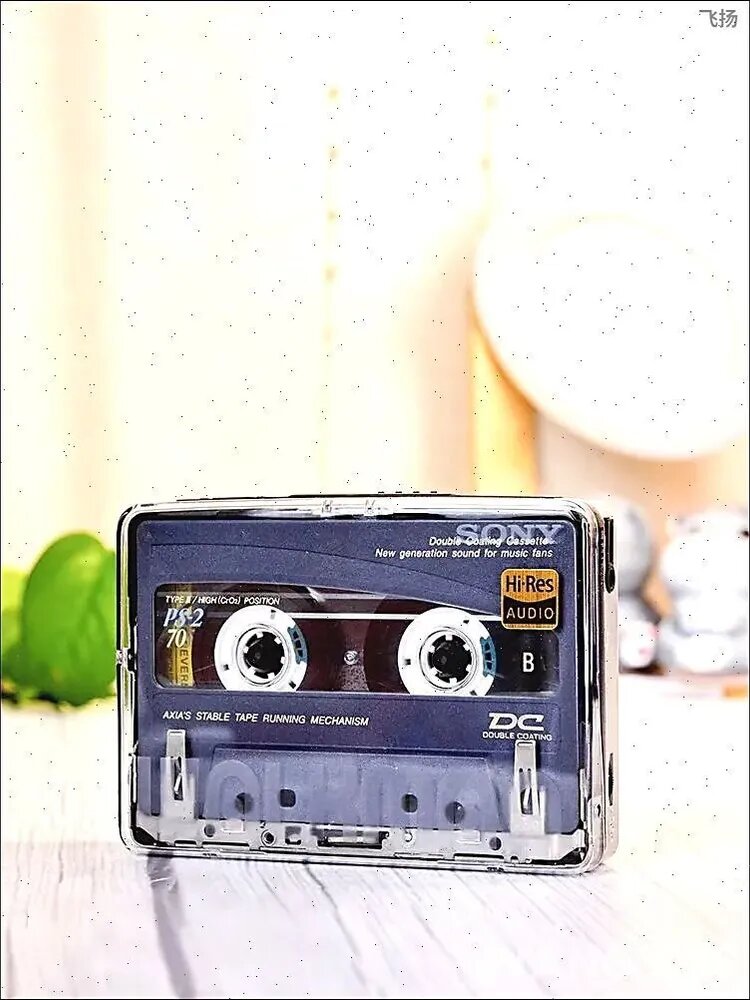 Кассетный плеер WALKMAN Японский аудиоплеер для кассет в прозрачном дизайн, 45 Вт, прозрачный, белый