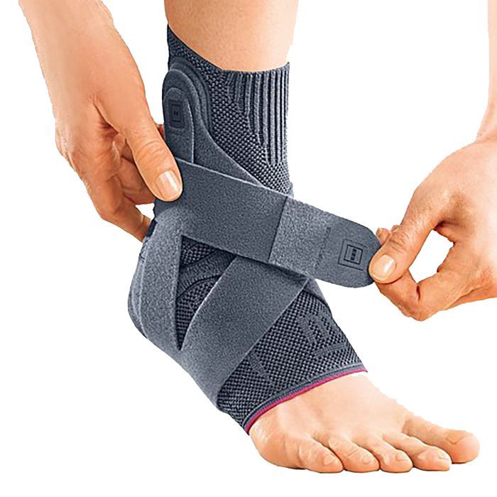 MEDI K011-52-III Бандаж голеностопный Levamed active с силиконовыми вставками и ремнем (III / Левый / Серый)