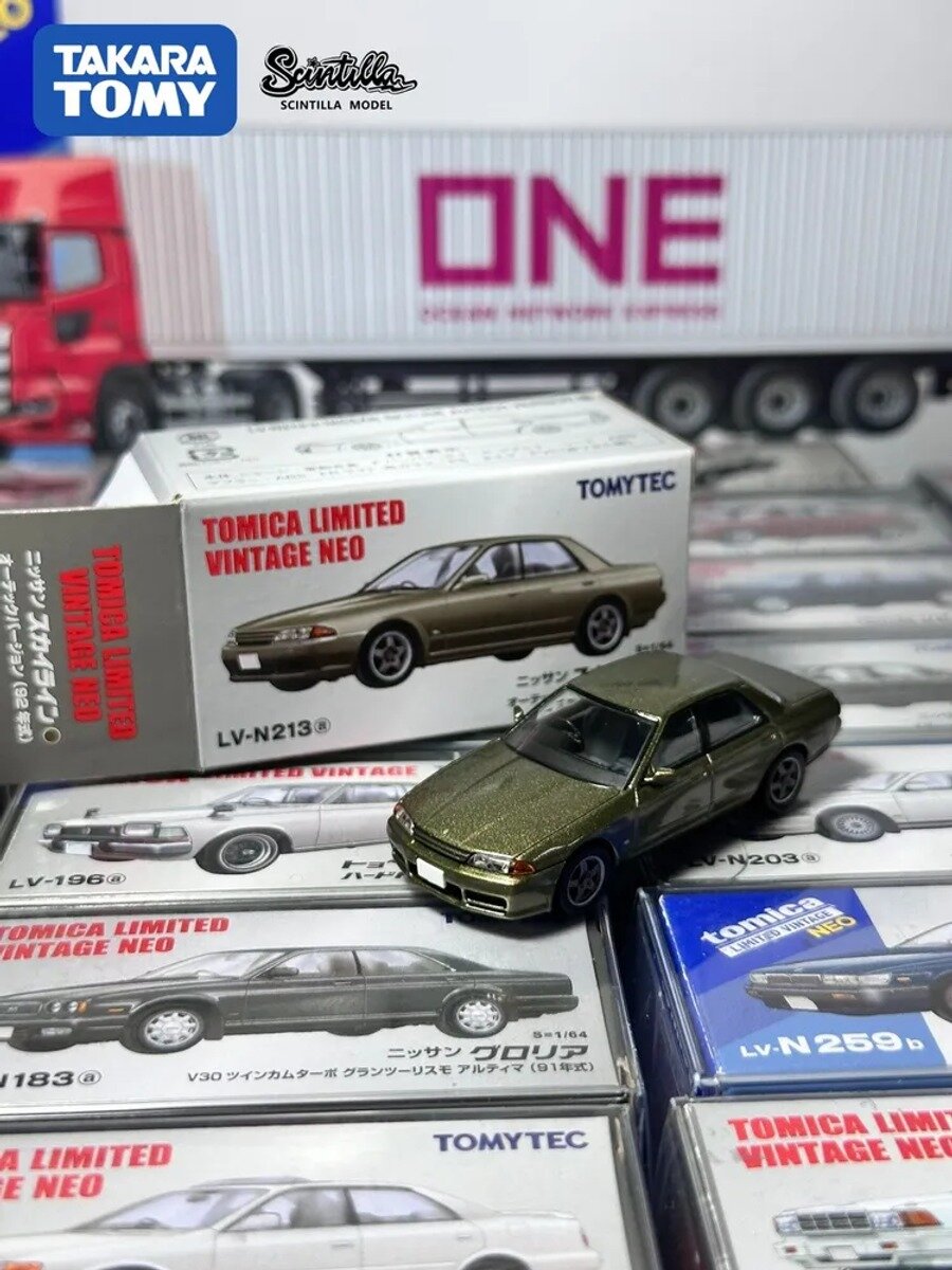 Машинка Tomytec 1/64 Tomica Limited Vintage Tomytec TLV LV-N213 Alloy Car Model Collection Gift