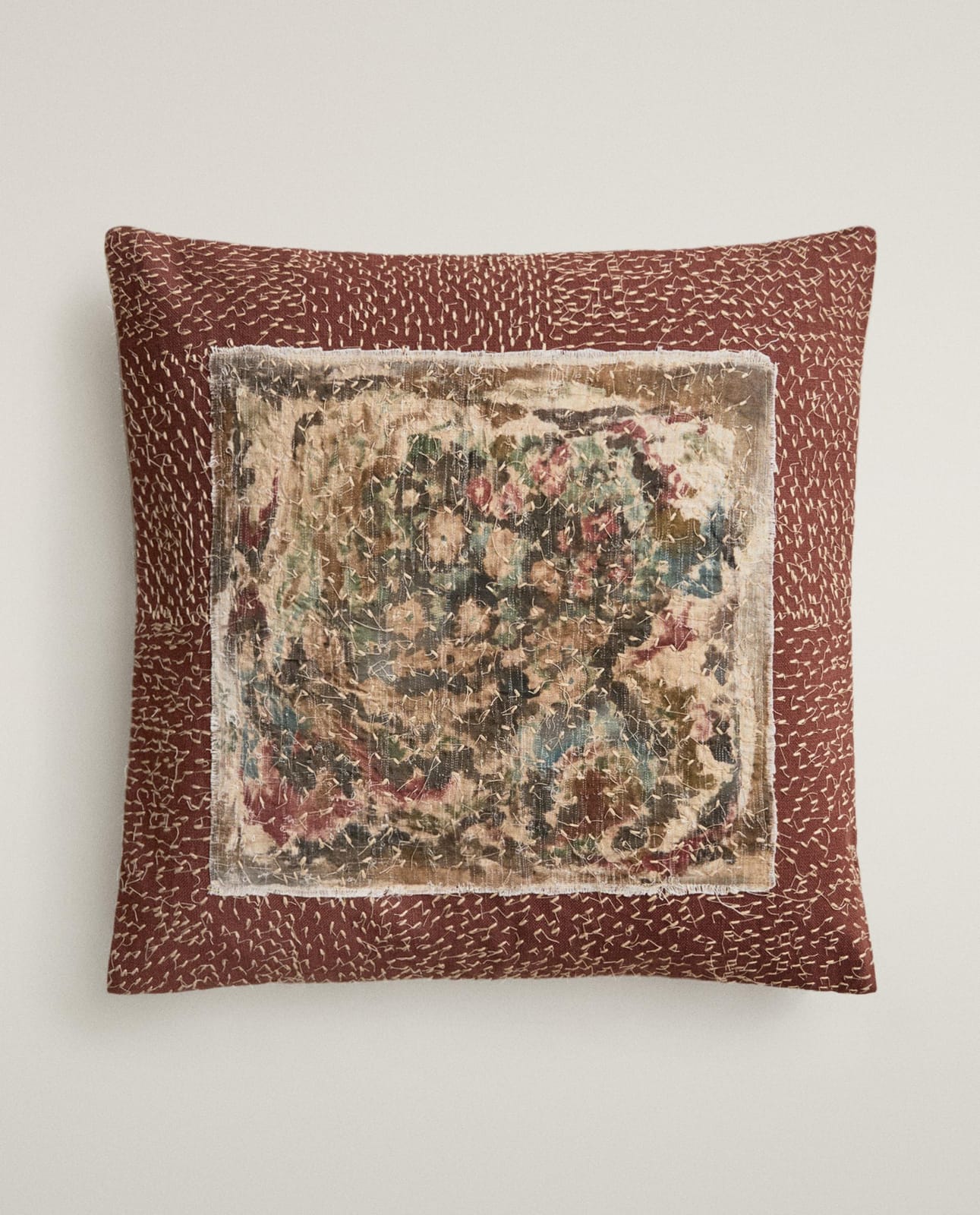 Наволочка декоративная ZARA HOME с аппликацией и стежкой, br zowy, 45 x 45 см 6369/008/700-64