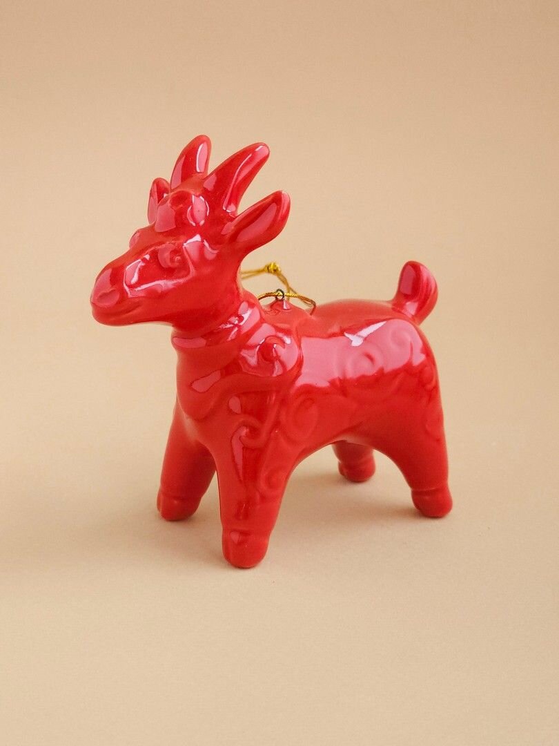 Ёлочная игрушка "Козлик (красный)". Ярославская майолика. Керамика ручной работы. Сделано в России.