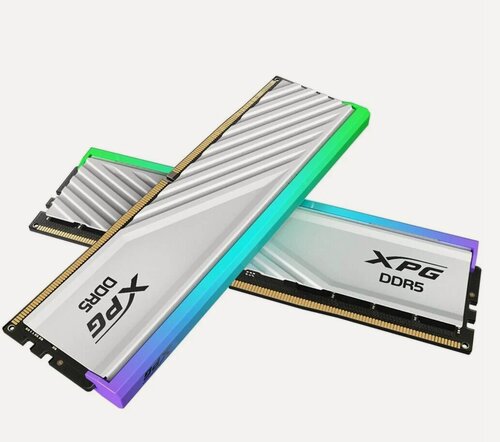 Изображение товара Модуль памяти ADATA XPG Lancer Blade RGB, AX5U6400C3216G-DTLABRWH, белый