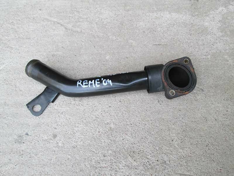Трубка системы охлаждения 8200231092 Renault F9Q (1.9 DCi) б/у