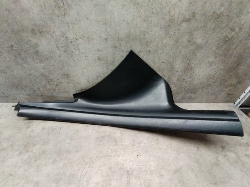 Накладка правая BMW 5 E60 51477025010