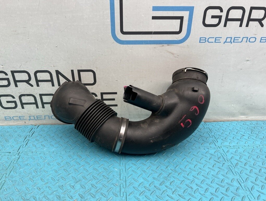 Патрубок интеркулера BMW 5-Series 2009 E60 N47D20C 2.0 OEM 1371780384303