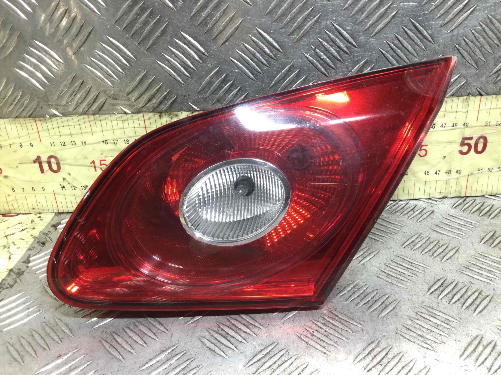 Б/У Фонарь крышки багажника правый Volkswagen Passat CC 1 поколение (2008-2012) 2009 г.