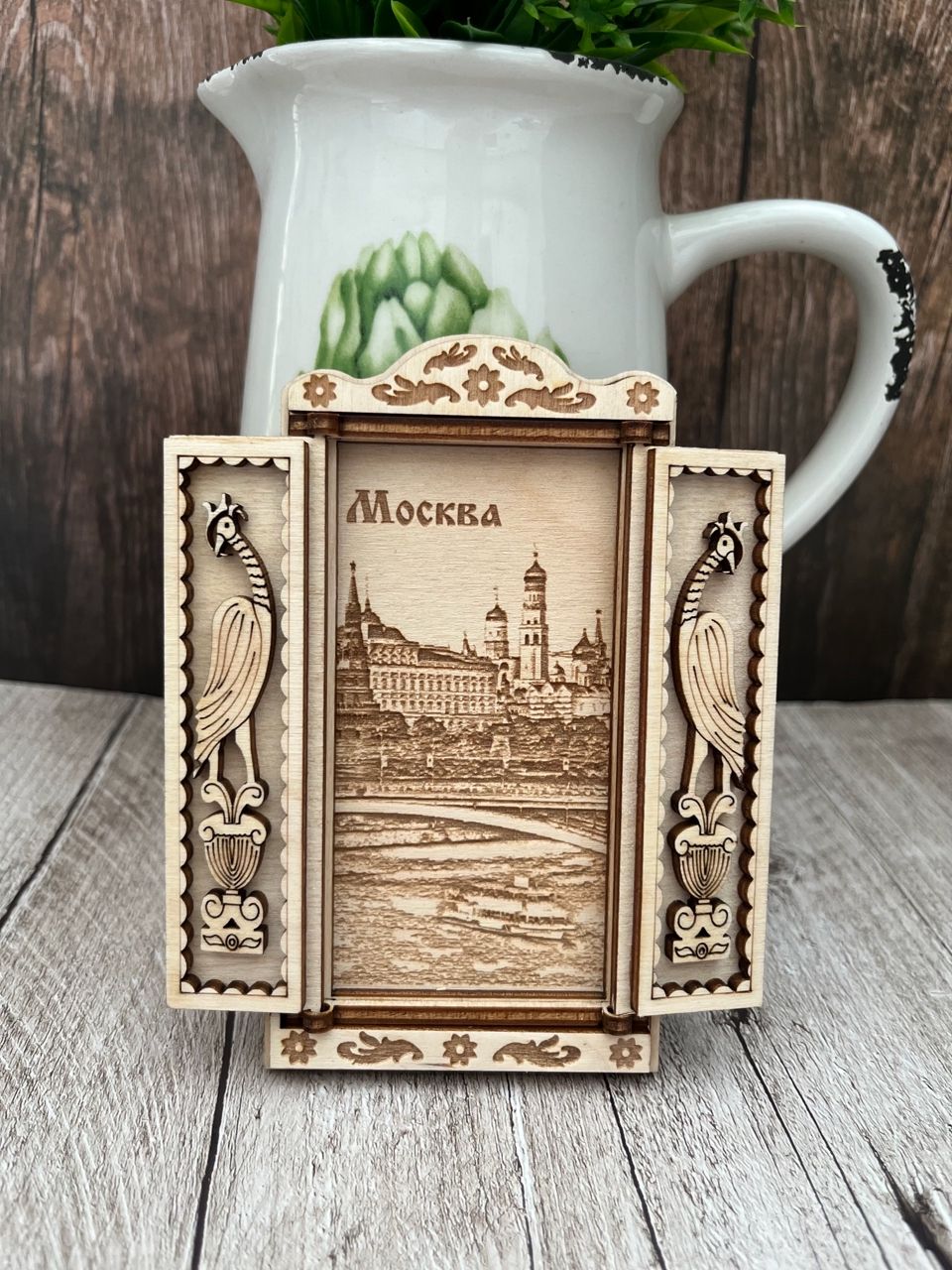 Магнит на холодильник город Москва наличник