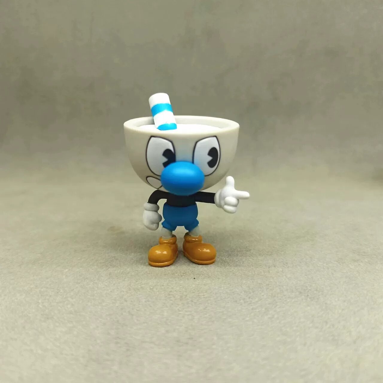 Funko Cuphead Mystery Minis Blind Box - Персонаж Синий Купхед, Неповрежденный, Гарантия от заводских дефектов