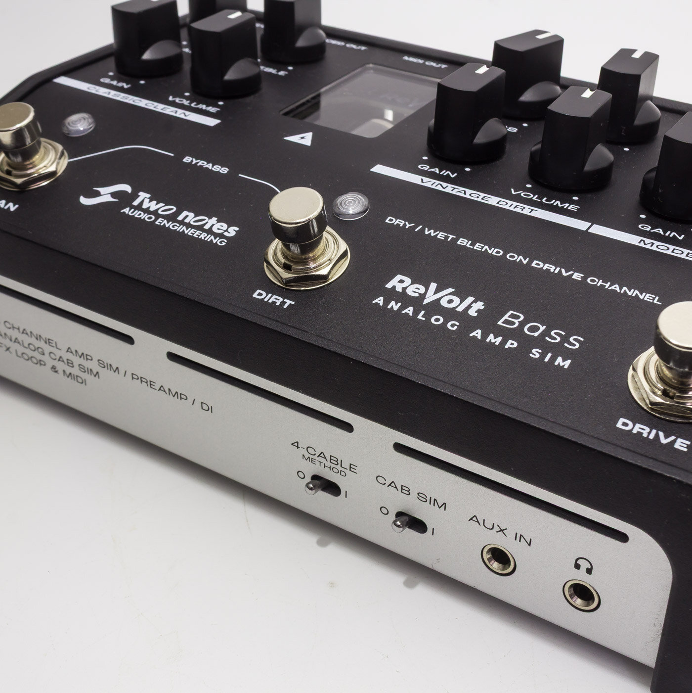 Two Notes ReVolt Bass Preamp — фото 1