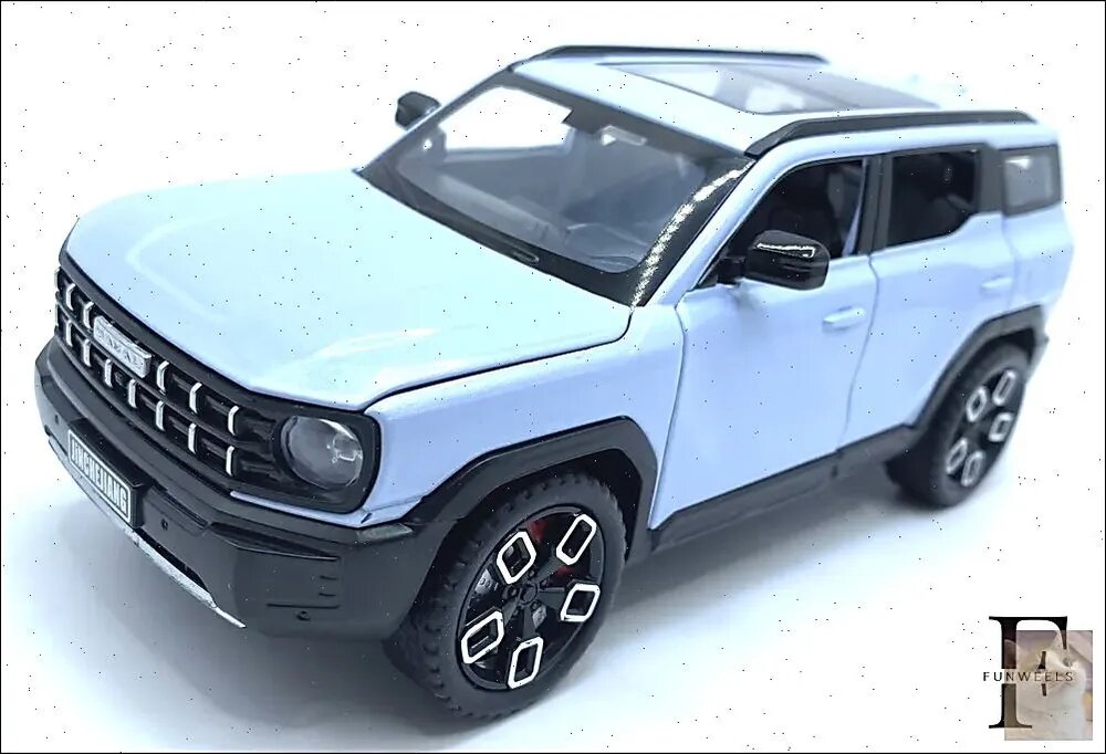 Инерционная машинка Haval H3 1/24 с открывающимися дверями и световыми эффектами