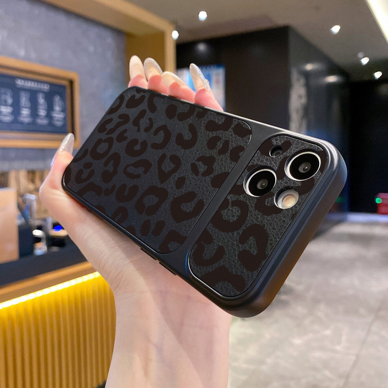 Чехол для iPhone 15(айфон 15) из двух частей из искусственной кожи, леопардовый, мягкая обложка