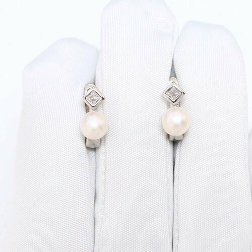 фото Серьги diamant online, серебро, 925 проба, родирование, жемчуг, фианит, длина 1.3 см, , белый