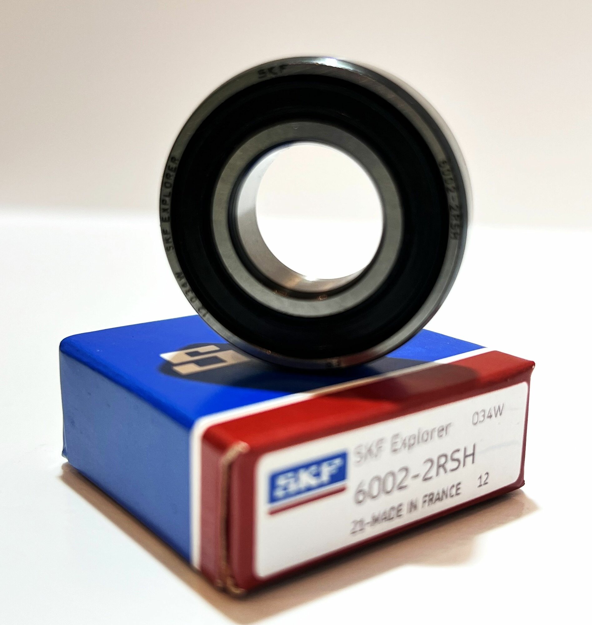 Подшипник 6002-2RSH SKF размер 15х32х9 (180102)