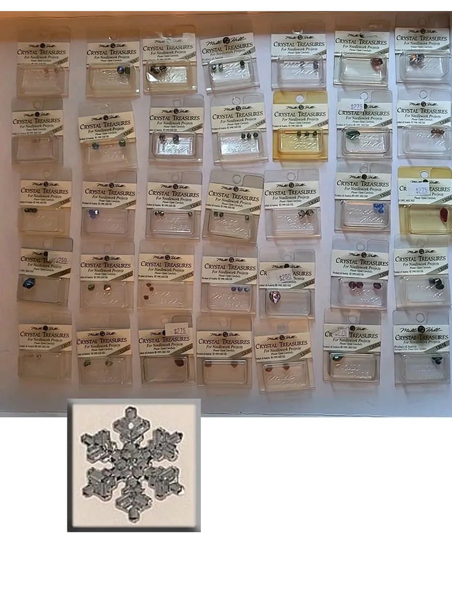 Декоративный элемент "Medium Snowflake Crystal Bright" 16 мм. (1 шт.) / Mill Hill 12037