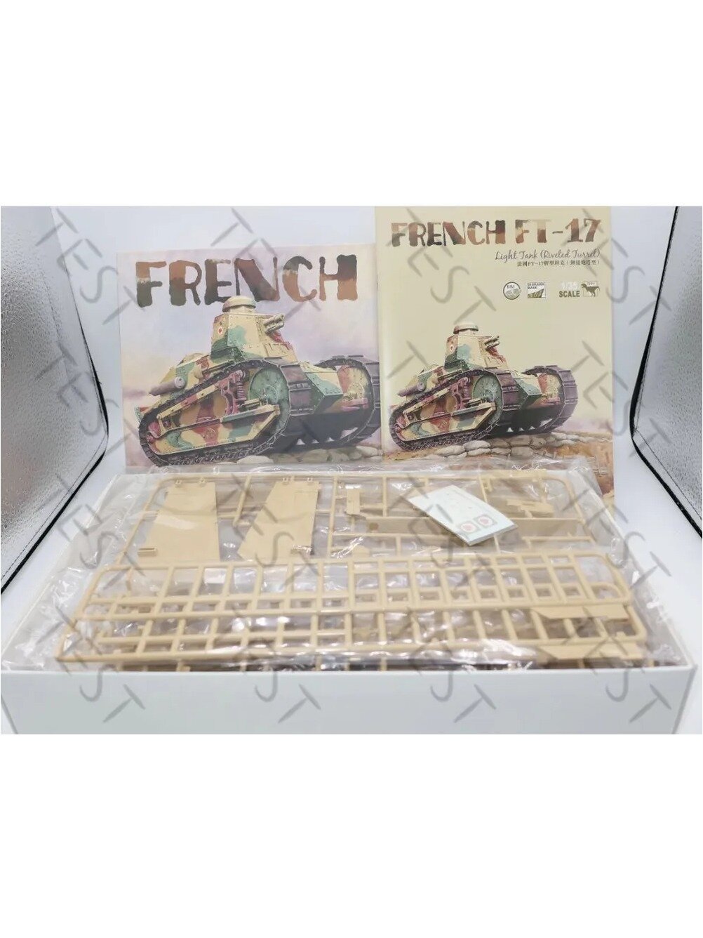 Сборная модель Meng 1/35 Французский легкий танк FT-17 (с литой башней), полная внутренняя детализация (интерьер) и п