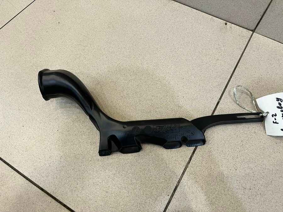 Воздуховод торпедо от Ford Focus 2 2008-2011