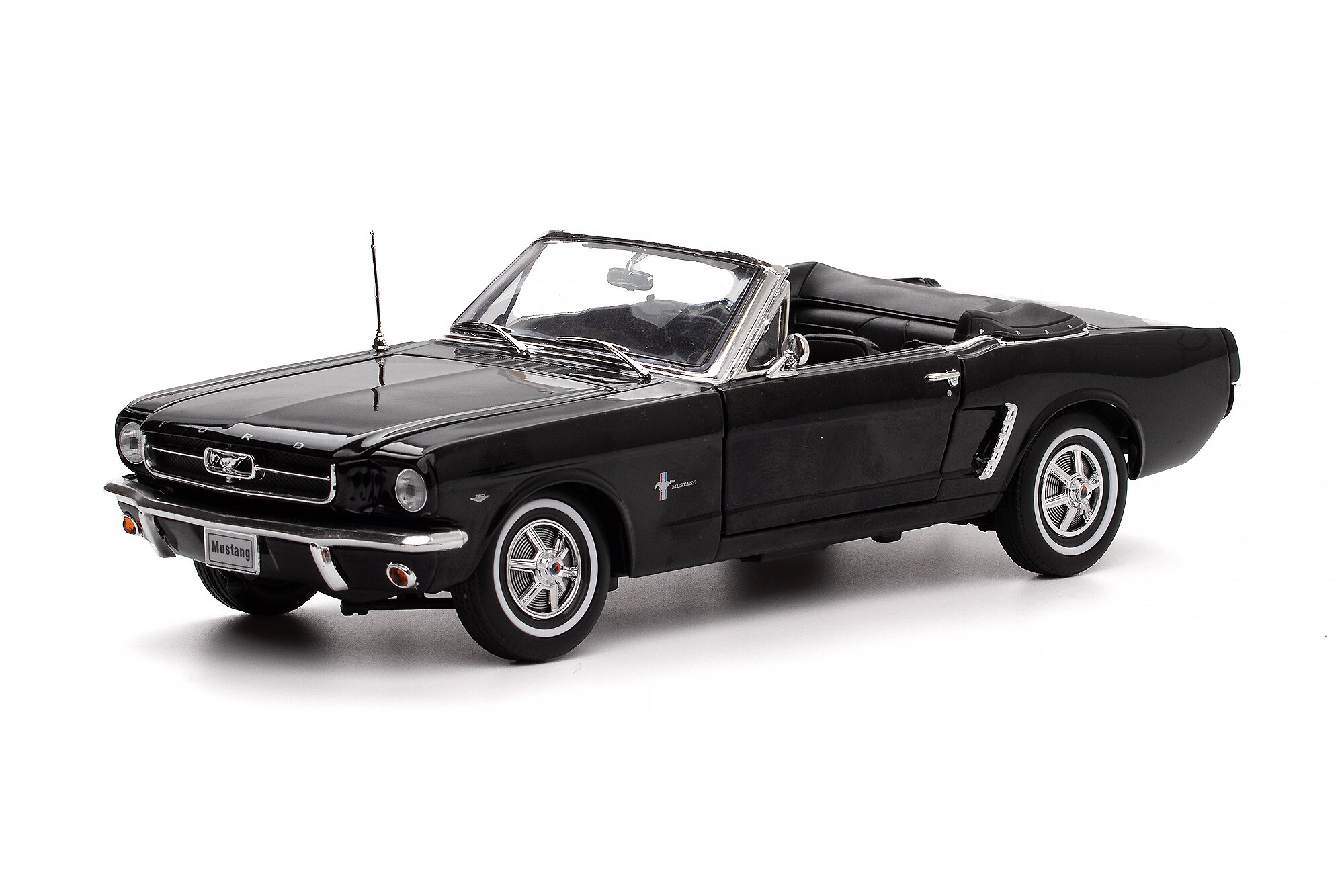 Модель коллекционная WELLY Ford mustang convertible 1964 1/2 black