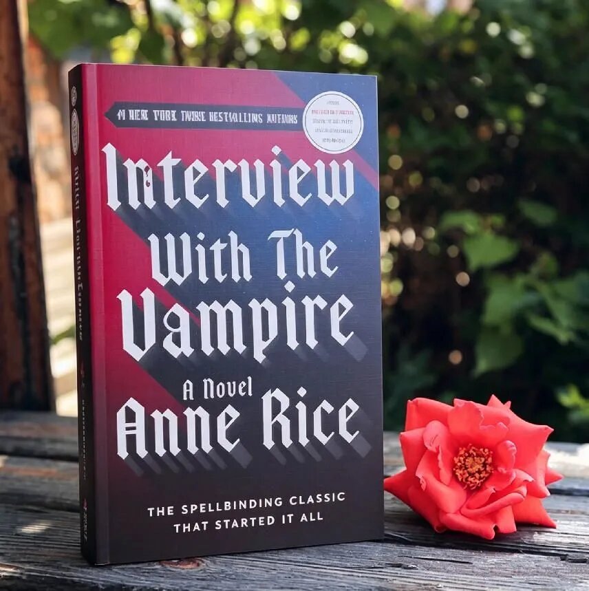 Книга Interview with the Vampire / Anne Rice / Классика вампирской прозы, английский язык