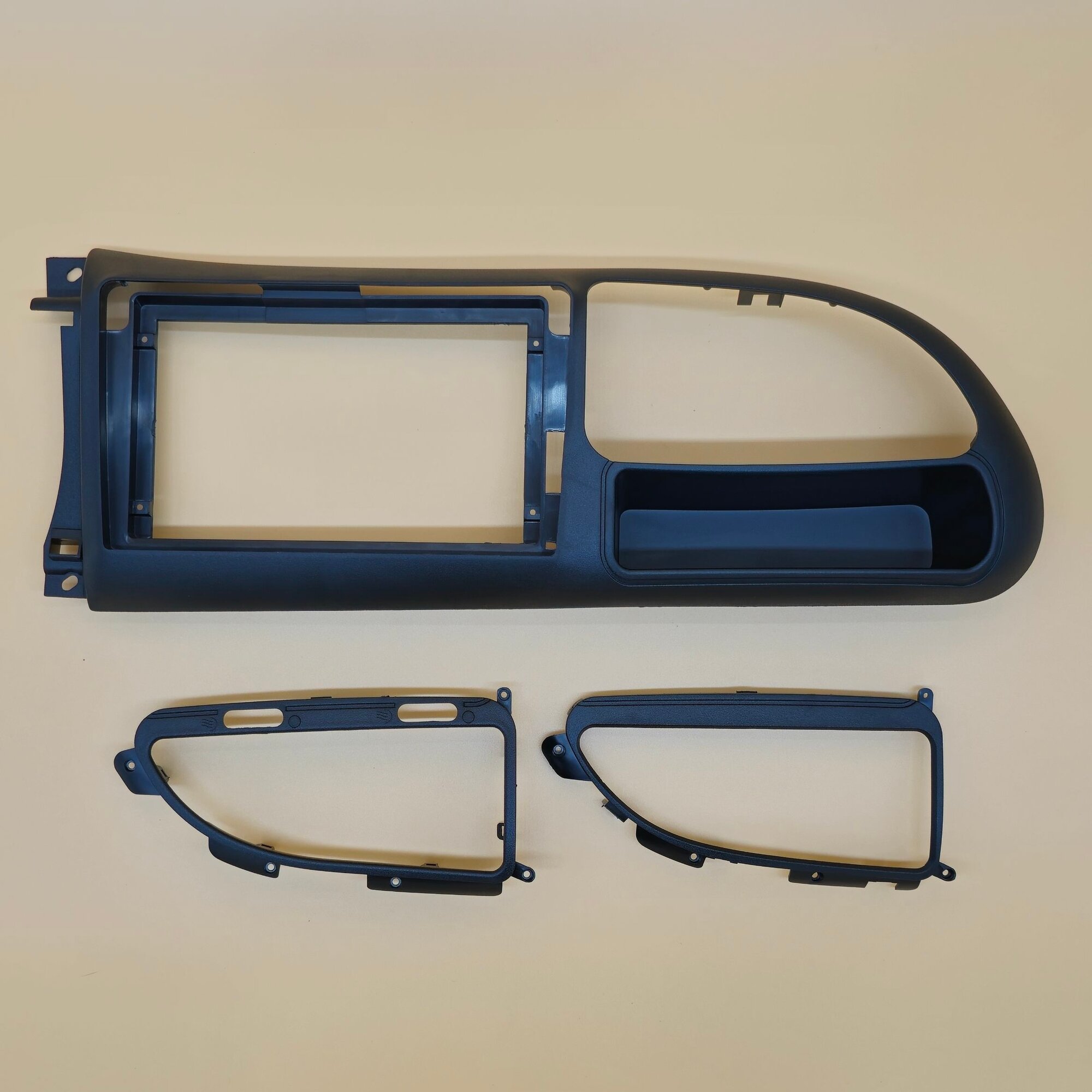 Переходная рамка Ford Transit 1994-2000 для автомагнитол 9" дюймов 230:220x130 мм