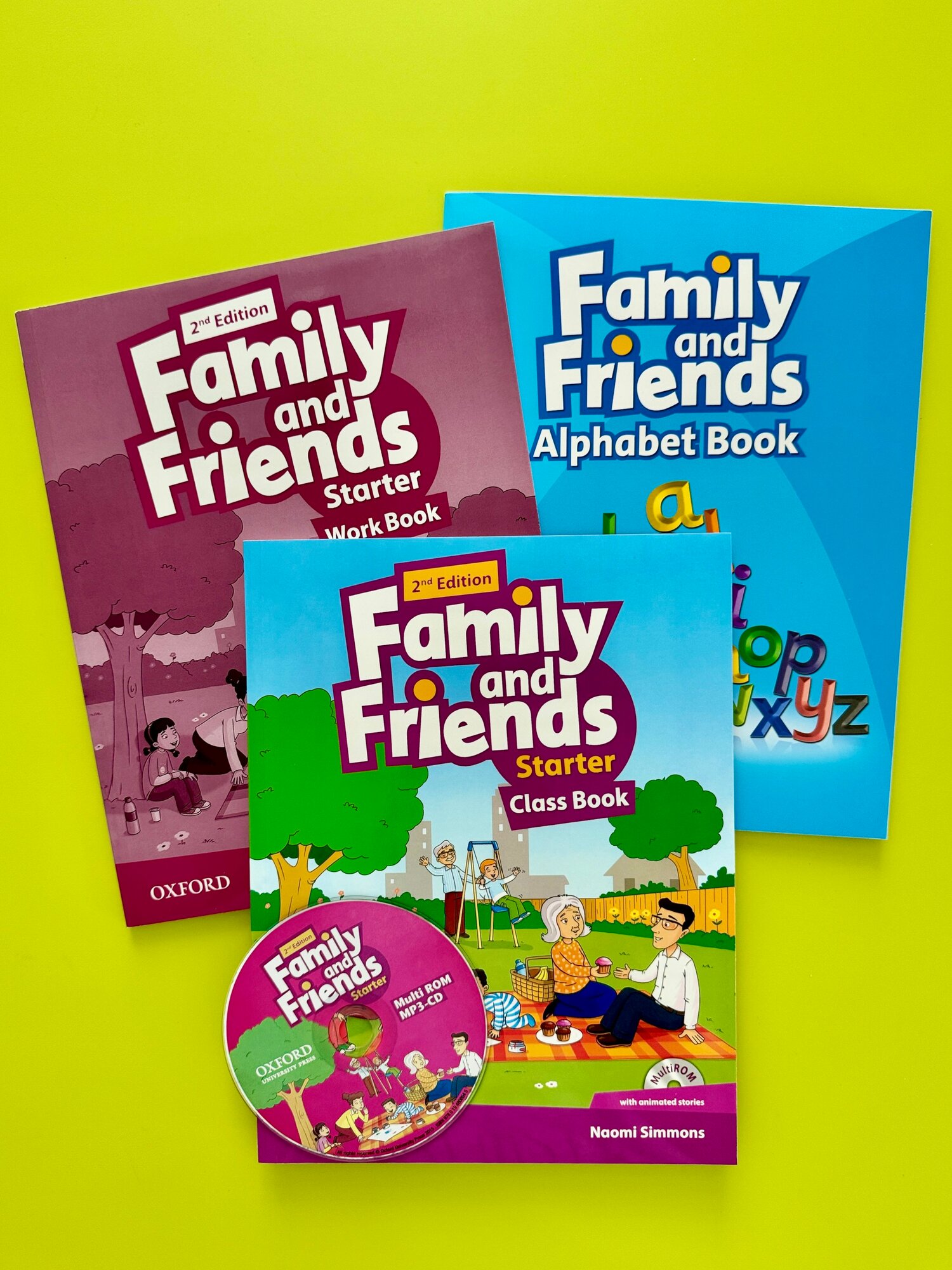 Family and Friends Starter + Alphabet book Полный комплект учебник+рабочая тетрадь+алфавит+CD/КОД