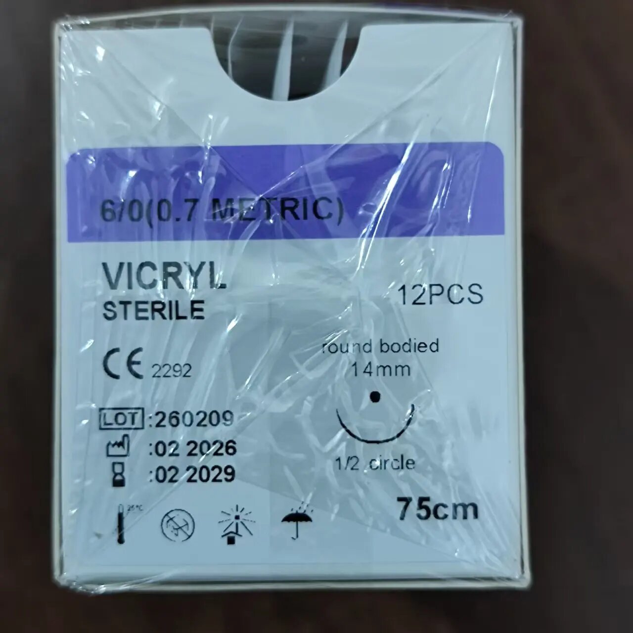 Vicryl 6/0 (0.7 Metric) 12шт, 75см, 1/2 circle