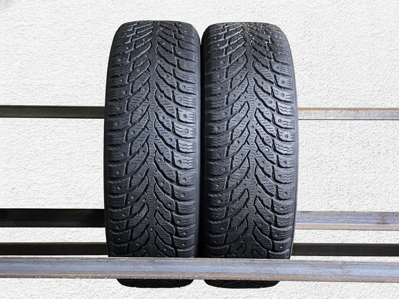Зимние шины шипованные Nokian Hakkapeliitta 9 195/65 R15 45.0% износ PT0005736 TSB041554